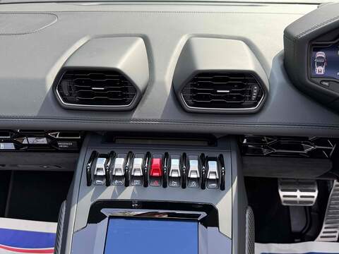 Lamborghini Huracan 5.2 V10 LP 640-4 EVO Spyder 2dr Petrol LDF 4WD Euro 6 (s/s) (640 ps) - U10003197