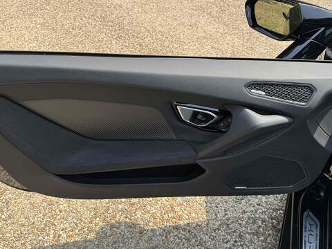 Lamborghini Huracan 5.2 V10 LP 640-4 EVO Spyder 2dr Petrol LDF 4WD Euro 6 (s/s) (640 ps) - U10003197