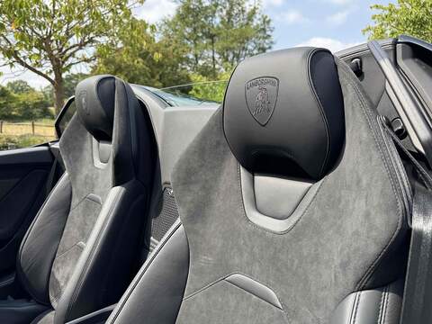 Lamborghini Huracan 5.2 V10 LP 640-4 EVO Spyder 2dr Petrol LDF 4WD Euro 6 (s/s) (640 ps) - U10003197