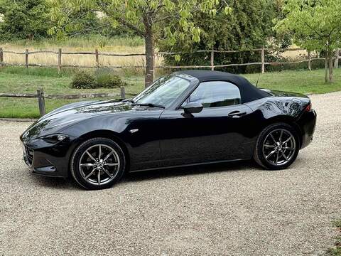 Mazda MX-5 2.0 SKYACTIV-G Sport Nav Convertible 2dr Petrol Manual Euro 6 (160 ps) - U10003200