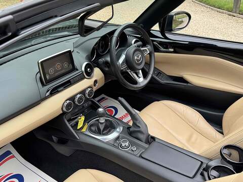 Mazda MX-5 2.0 SKYACTIV-G Sport Nav Convertible 2dr Petrol Manual Euro 6 (160 ps) - U10003200