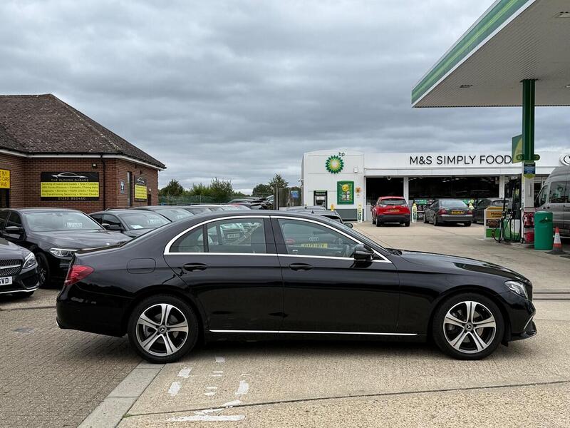Mercedes-Benz E Class 2.0 E220d SE Saloon 4dr Diesel G-Tronic+ Euro 6 (s/s) (194 ps) - U10003201
