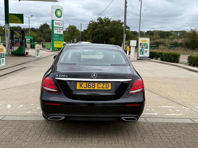Mercedes-Benz E Class 2.0 E220d SE Saloon 4dr Diesel G-Tronic+ Euro 6 (s/s) (194 ps) - U10003201
