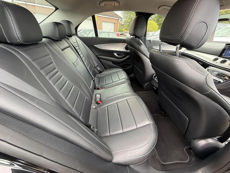 Mercedes-Benz E Class 2.0 E220d SE Saloon 4dr Diesel G-Tronic+ Euro 6 (s/s) (194 ps) - U10003201
