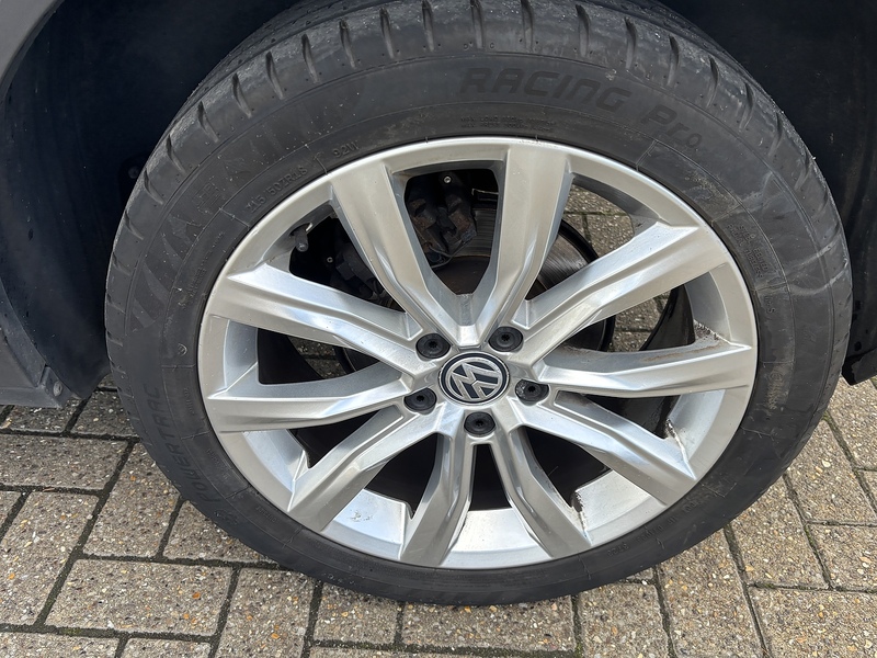 Volkswagen T-Roc 1.5 TSI EVO SEL SUV 5dr Petrol Manual Euro 6 (s/s) (150 ps) - U10003213