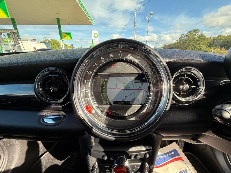 MINI Hatch 1.6 John Cooper Works Hatchback 3dr Petrol Manual Euro 5 (211 ps) - U10003214