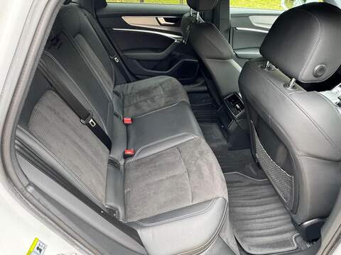 Audi A6 Saloon 2.0 TDI 40 S line Saloon 4dr Diesel S Tronic quattro Euro 6 (s/s) (204 ps) - U10003217