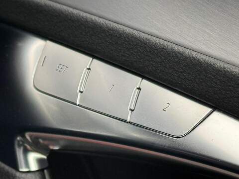 Audi A6 Saloon 2.0 TDI 40 S line Saloon 4dr Diesel S Tronic quattro Euro 6 (s/s) (204 ps) - U10003217