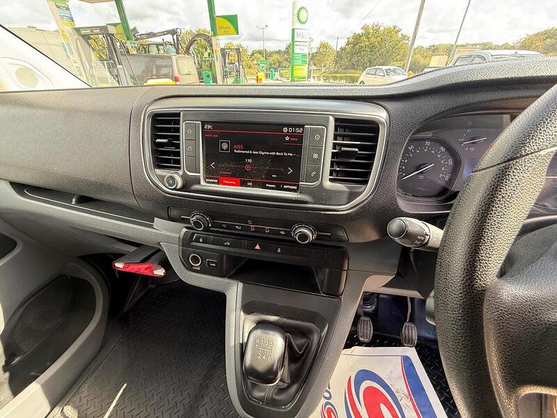 Citroen Dispatch 1.6 BlueHDi 1000 Enterprise M Panel Van 6dr Diesel Manual FWD 2 Euro 6 (s/s) (115 ps) - U10003218