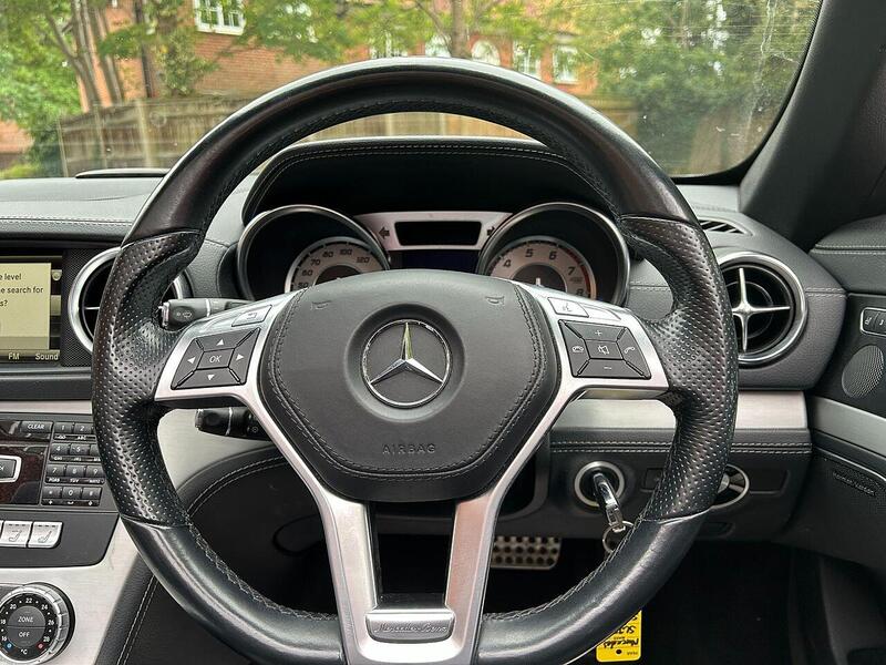 Mercedes-Benz SL 3.5 SL350 AMG Sport Convertible 2dr Petrol G-Tronic Euro 5 (s/s) (306 ps) - U10003219