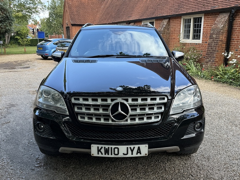 Mercedes-Benz M Class 3.0 ML350 CDI V6 BlueEfficiency Sport SUV 5dr Diesel Tiptronic 4WD Euro 5 (231 ps) - U10003222
