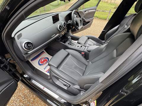 Audi S3 2.0 TFSI Black Edition Sportback 5dr Petrol S Tronic quattro Euro 6 (s/s) (310 ps) - U10003227