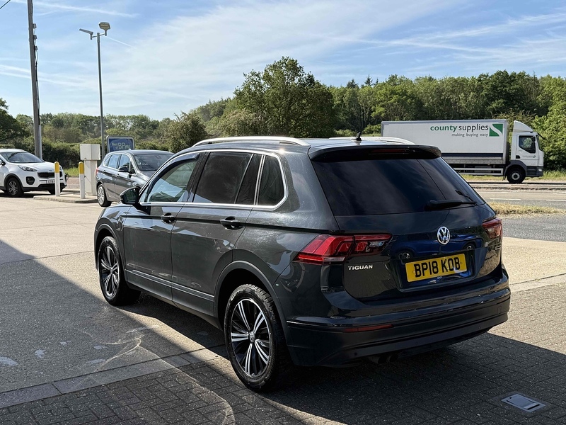 Volkswagen Tiguan 2.0 TDI SE Navigation SUV 5dr Diesel DSG 4Motion Euro 6 (s/s) (150 ps) - U10003230