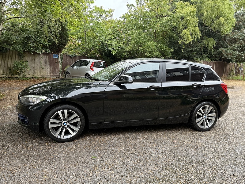 BMW 1 Series 1.5 118i Sport Hatchback 5dr Petrol Manual Euro 6 (s/s) (136 ps) - U10003232