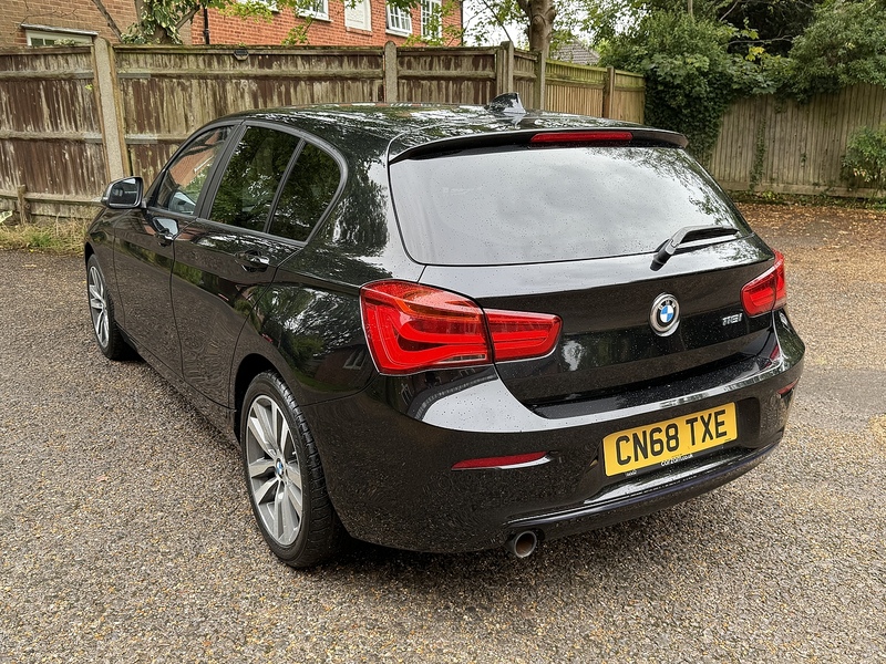 BMW 1 Series 1.5 118i Sport Hatchback 5dr Petrol Manual Euro 6 (s/s) (136 ps) - U10003232
