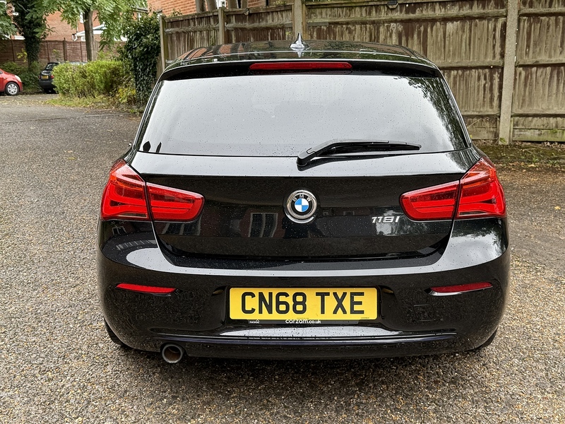 BMW 1 Series 1.5 118i Sport Hatchback 5dr Petrol Manual Euro 6 (s/s) (136 ps) - U10003232