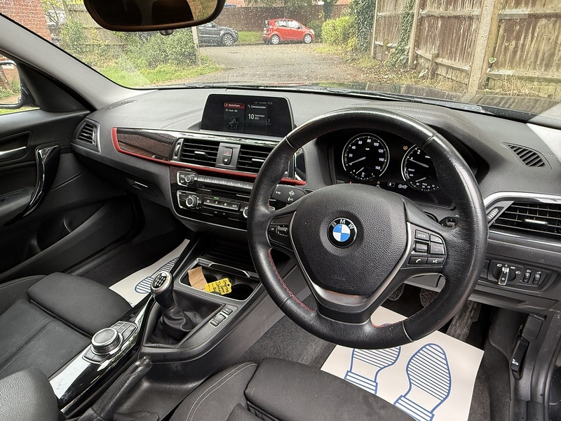 BMW 1 Series 1.5 118i Sport Hatchback 5dr Petrol Manual Euro 6 (s/s) (136 ps) - U10003232
