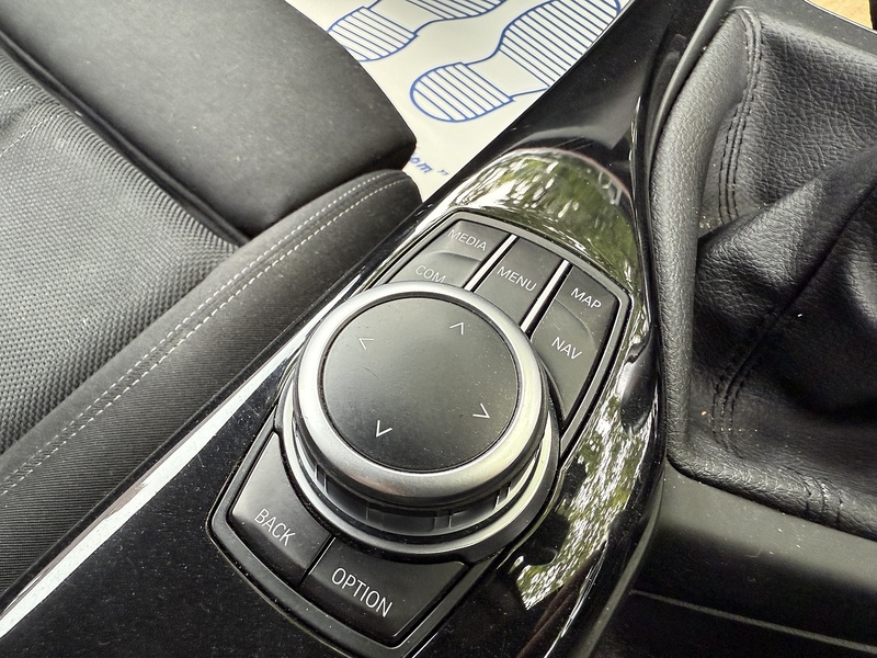 BMW 1 Series 1.5 118i Sport Hatchback 5dr Petrol Manual Euro 6 (s/s) (136 ps) - U10003232