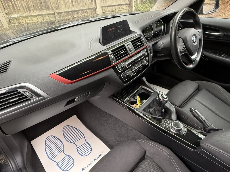 BMW 1 Series 1.5 118i Sport Hatchback 5dr Petrol Manual Euro 6 (s/s) (136 ps) - U10003232