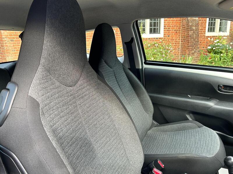 Citroen C1 1.0 VTi Furio Hatchback 3dr Petrol Manual Euro 6 (68 ps) - U10003233