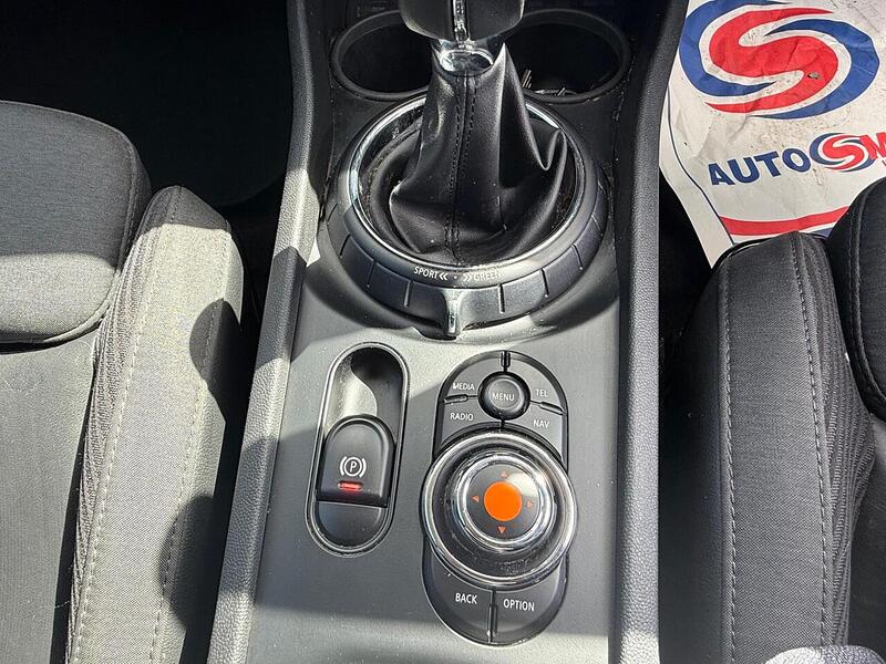 MINI Clubman 1.5 One Estate 6dr Petrol Manual Euro 6 (s/s) (102 ps) - U10003239