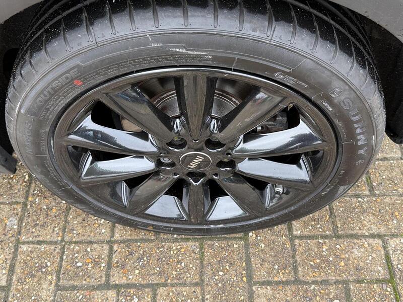 MINI Clubman 1.5 One Estate 6dr Petrol Manual Euro 6 (s/s) (102 ps) - U10003239