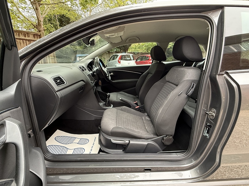 Volkswagen Polo 1.2 TSI BlueMotion Tech SE Hatchback 3dr Petrol Manual Euro 6 (s/s) (90 ps) - U10003247