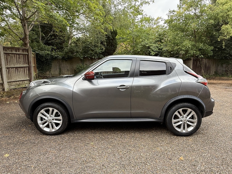 Nissan Juke 1.6 Acenta Premium SUV 5dr Petrol XTRON Euro 5 (117 ps) - U10003249