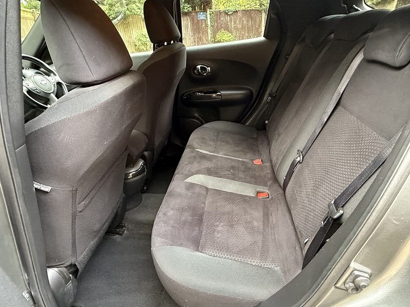 Nissan Juke 1.6 Acenta Premium SUV 5dr Petrol XTRON Euro 5 (117 ps) - U10003249