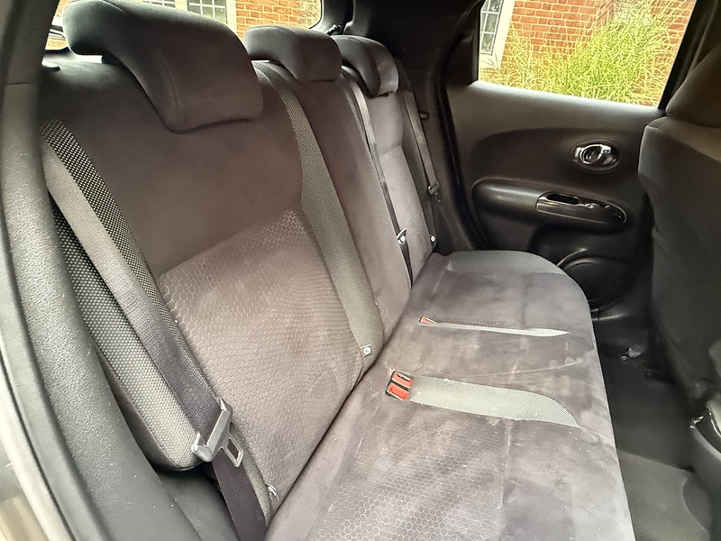 Nissan Juke 1.6 Acenta Premium SUV 5dr Petrol XTRON Euro 5 (117 ps) - U10003249