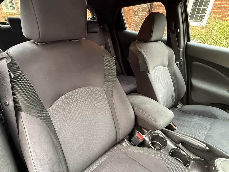 Nissan Juke 1.6 Acenta Premium SUV 5dr Petrol XTRON Euro 5 (117 ps) - U10003249