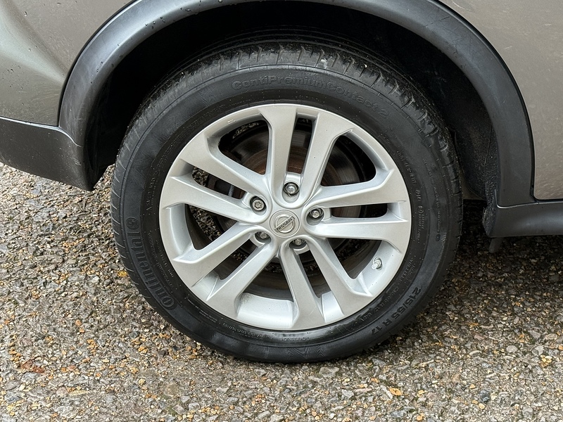 Nissan Juke 1.6 Acenta Premium SUV 5dr Petrol XTRON Euro 5 (117 ps) - U10003249