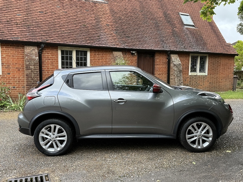 Nissan Juke 1.6 Acenta Premium SUV 5dr Petrol XTRON Euro 5 (117 ps) - U10003249