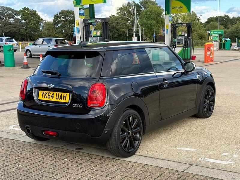 MINI Hatch 1.5 Cooper Hatchback 3dr Petrol Manual Euro 6 (s/s) (136 ps) - U10003255