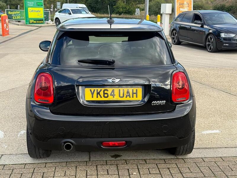 MINI Hatch 1.5 Cooper Hatchback 3dr Petrol Manual Euro 6 (s/s) (136 ps) - U10003255