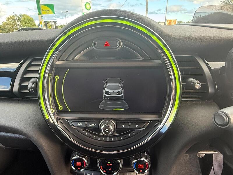 MINI Hatch 1.5 Cooper Hatchback 3dr Petrol Manual Euro 6 (s/s) (136 ps) - U10003255