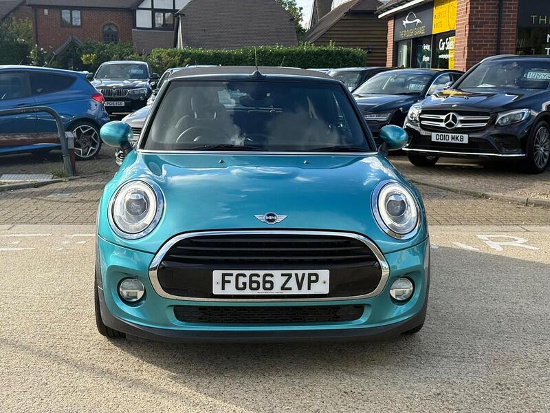 MINI Convertible 1.5 Cooper Convertible 2dr Petrol Auto Euro 6 (s/s) (136 ps) - U10003256