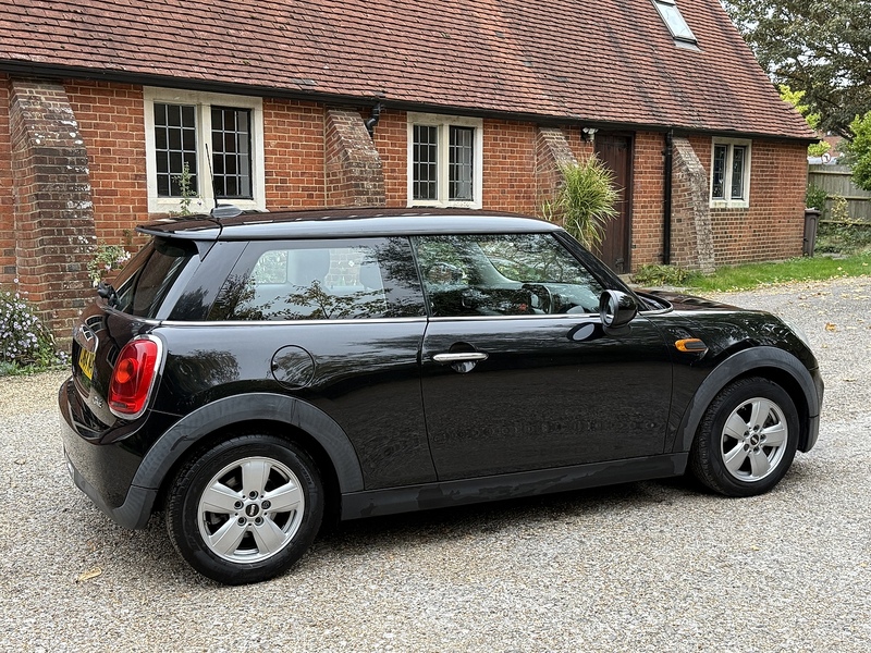 MINI Hatch 1.2 One Hatchback 3dr Petrol Manual Euro 6 (s/s) (102 ps) - U10003257