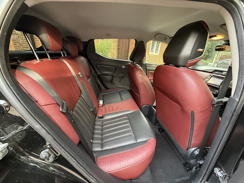 Nissan Micra 0.9 IG-T Tekna Hatchback 5dr Petrol Manual Euro 6 (s/s) (90 ps) - U10003262