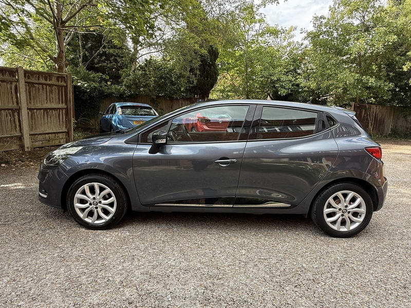 Renault Clio 0.9 TCe Dynamique Nav Hatchback 5dr Petrol Manual Euro 6 (s/s) (90 ps) - U10003264