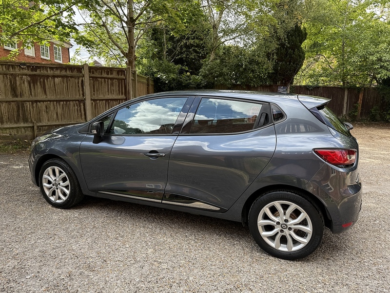 Renault Clio 0.9 TCe Dynamique Nav Hatchback 5dr Petrol Manual Euro 6 (s/s) (90 ps) - U10003264