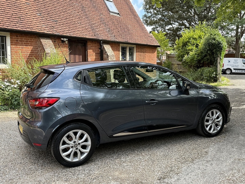 Renault Clio 0.9 TCe Dynamique Nav Hatchback 5dr Petrol Manual Euro 6 (s/s) (90 ps) - U10003264