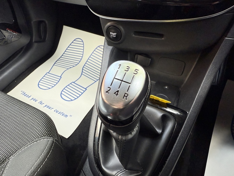 Renault Clio 0.9 TCe Dynamique Nav Hatchback 5dr Petrol Manual Euro 6 (s/s) (90 ps) - U10003264