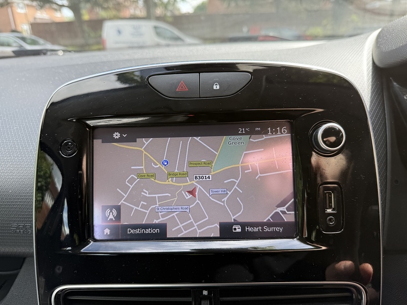 Renault Clio 0.9 TCe Dynamique Nav Hatchback 5dr Petrol Manual Euro 6 (s/s) (90 ps) - U10003264
