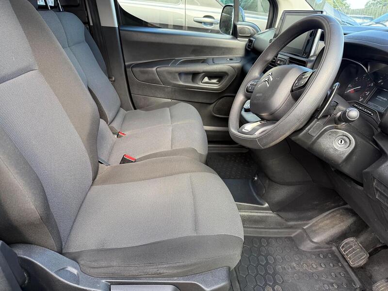 Citroen Berlingo 1.5 BlueHDi 1000 Driver M Panel Van 5dr Diesel EAT8 SWB Euro 6 (s/s) (130 ps) - U10003266
