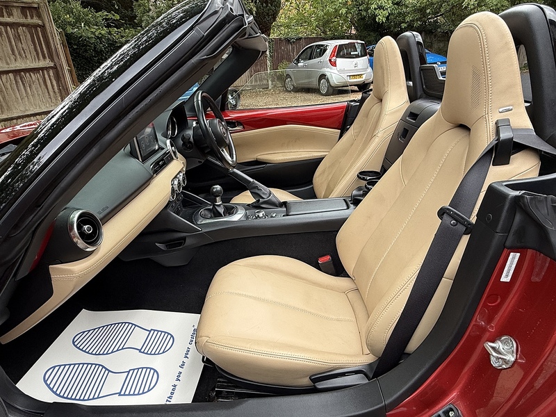 Mazda MX-5 2.0 SKYACTIV-G Sport Nav Convertible 2dr Petrol Manual Euro 6 (160 ps) - U10003268