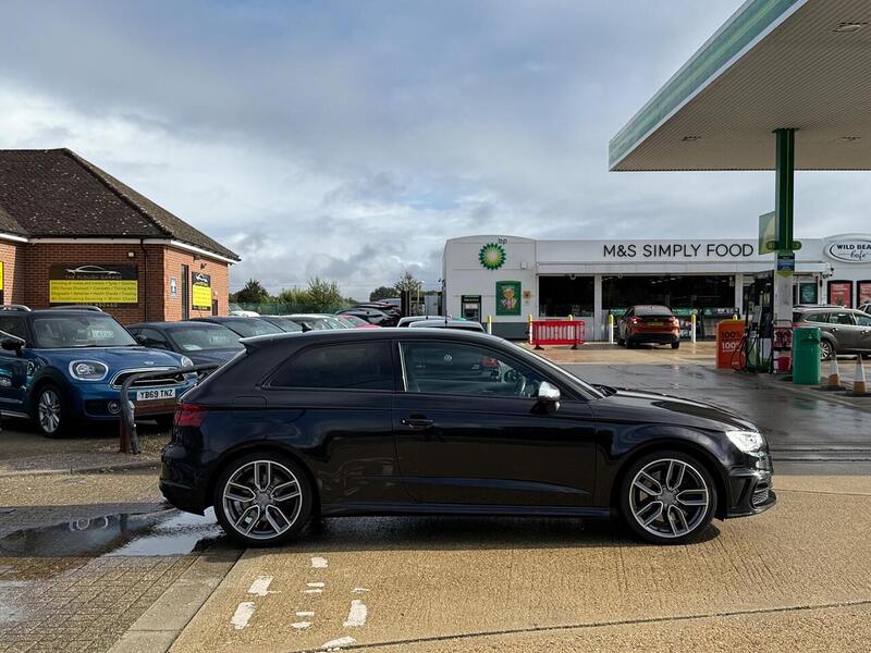 Audi S3 2.0 TFSI Hatchback 3dr Petrol S Tronic quattro Euro 6 (s/s) (Nav) (300 ps) - U10003269