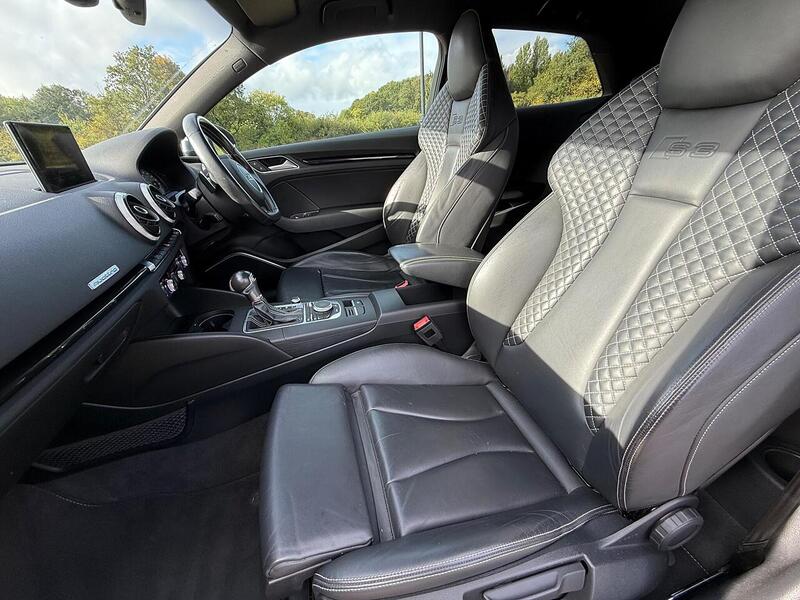 Audi S3 2.0 TFSI Hatchback 3dr Petrol S Tronic quattro Euro 6 (s/s) (Nav) (300 ps) - U10003269