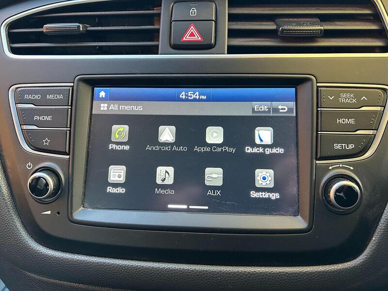 Hyundai i20 1.2 SE Launch Edition Hatchback 5dr Petrol Manual Euro 6 (s/s) (84 ps) - U10003271