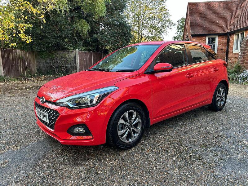 Hyundai i20 1.2 SE Launch Edition Hatchback 5dr Petrol Manual Euro 6 (s/s) (84 ps) - U10003271